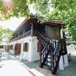 Maison Barn Laos