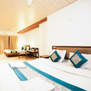 Hotel Maharaja Residency